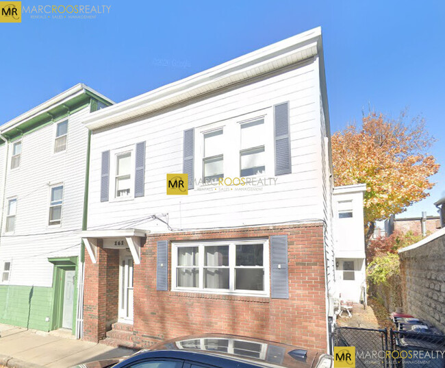 Building Photo - 161 Otis St
