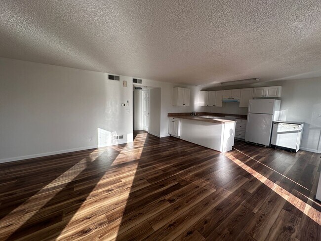 Foto del edificio - Coming soon 2 Bedroom 1 Bath Single Family Home
