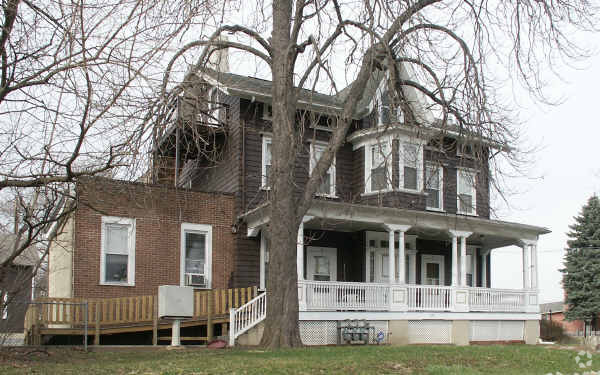 Primary Photo - 577 E Lincoln Hwy