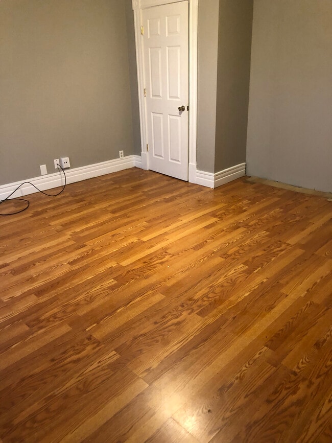 Bedroom - 1114 S Shelby St
