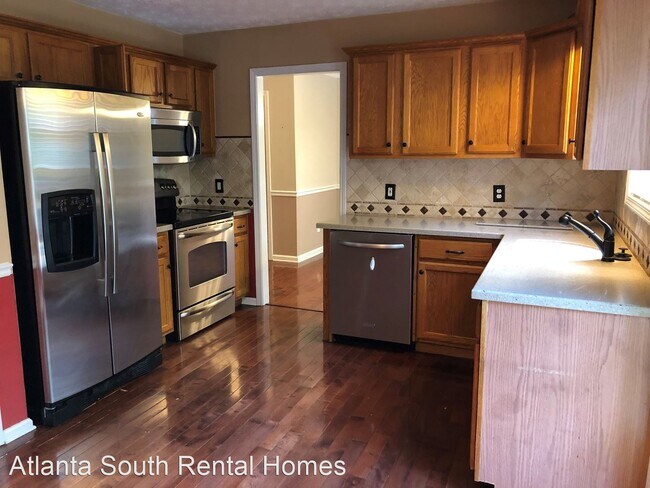 Building Photo - 4 br, 3 bath House - 130 Orchard View