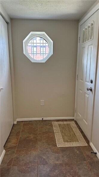 Foto del edificio - 201 Kendall Ln