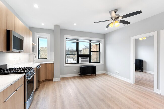 Building Photo - 1546 W Jonquil Terrace