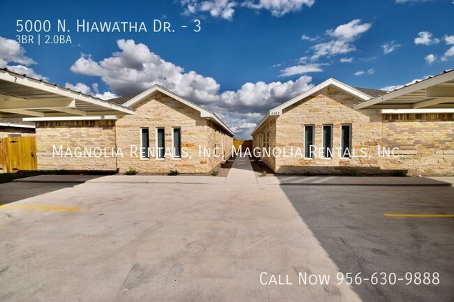 Building Photo - Great location 3 Bed 2 Bath in Pharr