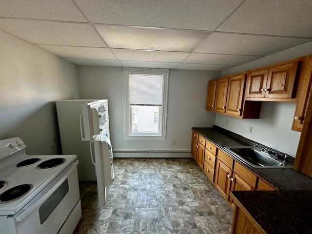 Primary Photo - 141 Warren St