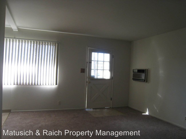 Building Photo - 1 br, 1 bath Apartment - 1059 Arroyo Seco Dr