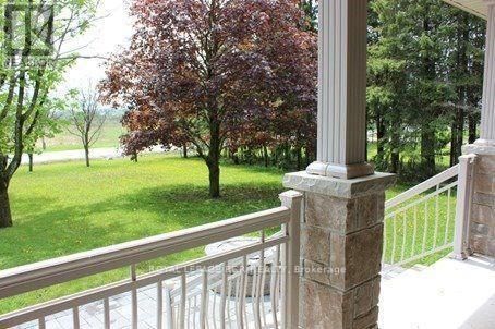 Photo du bâtiment - 986 15th Sideroad