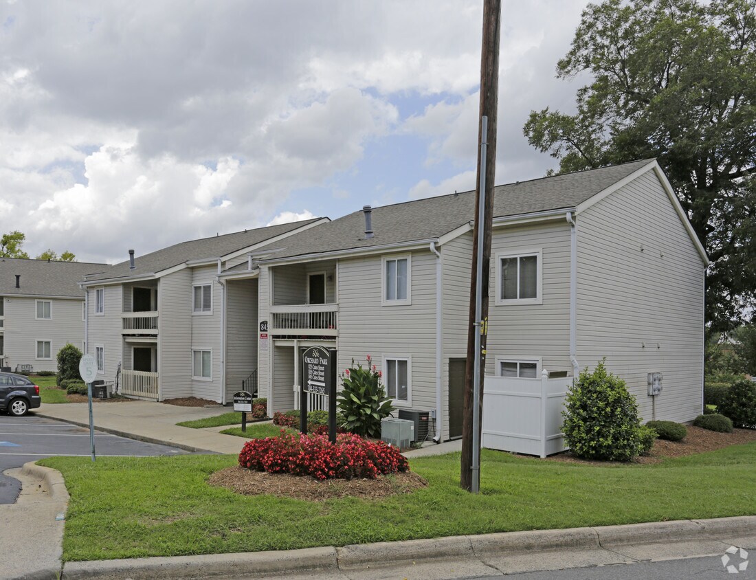 primaria - Orchard Park Apts.