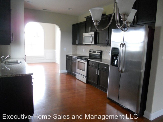 Building Photo - 3 br, 2.5 bath House - 404 Wakefield Drive