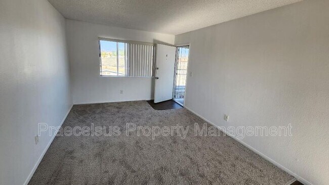 Foto del edificio - 324 Zenith St