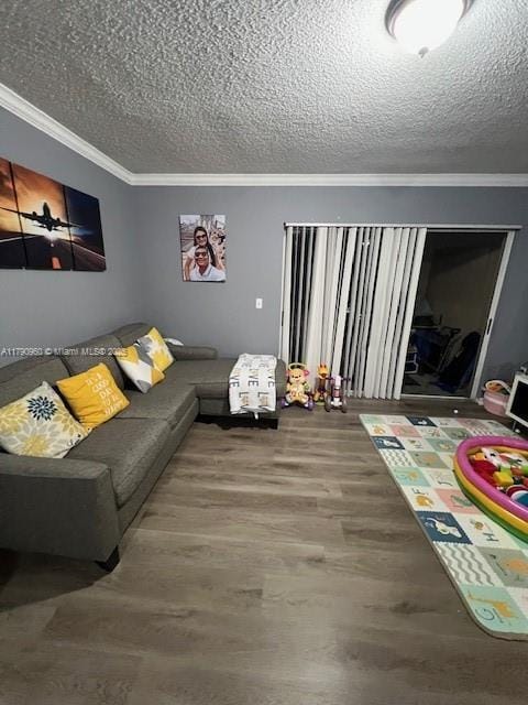 Foto del edificio - 2451 Centergate Dr