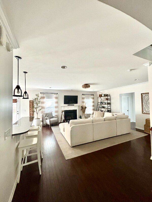 Foto del edificio - 430 Sanders Farm Ln