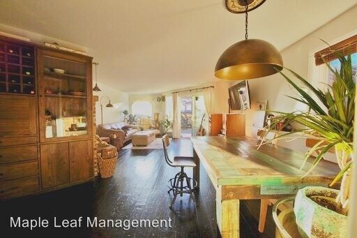 Building Photo - 2 br, 2 bath House - 303 13th Ave E #103