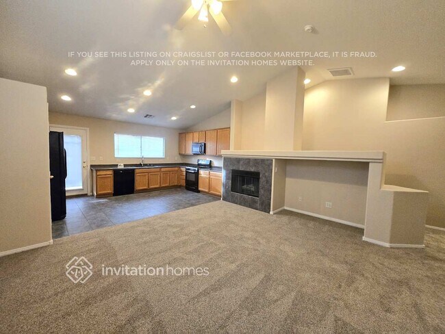 Foto del edificio - 6535 N Velvet Silk St