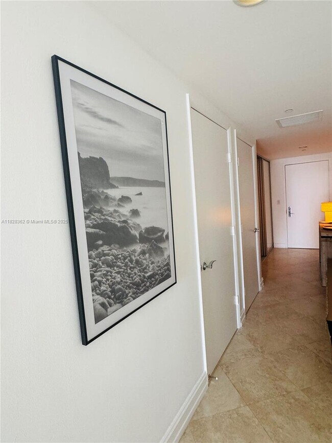 Foto del edificio - 1830 S Ocean Dr