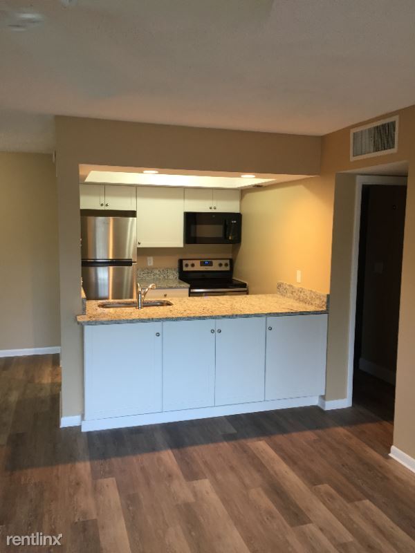 Building Photo - 2 br, 2 bath Condo - 852 NW Fork Rd