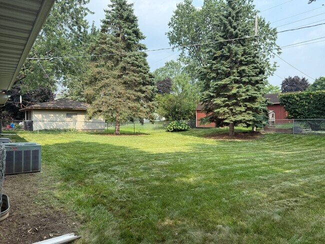 Foto del edificio - 1916 Turquoise Trl