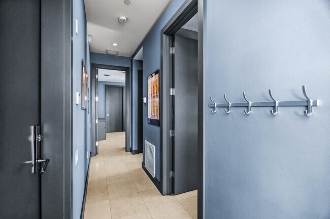 Foto del edificio - Monthly rental for Season , ( min 4 months)