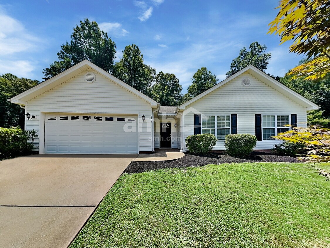 Primary Photo - 708 Timberwood Ridge