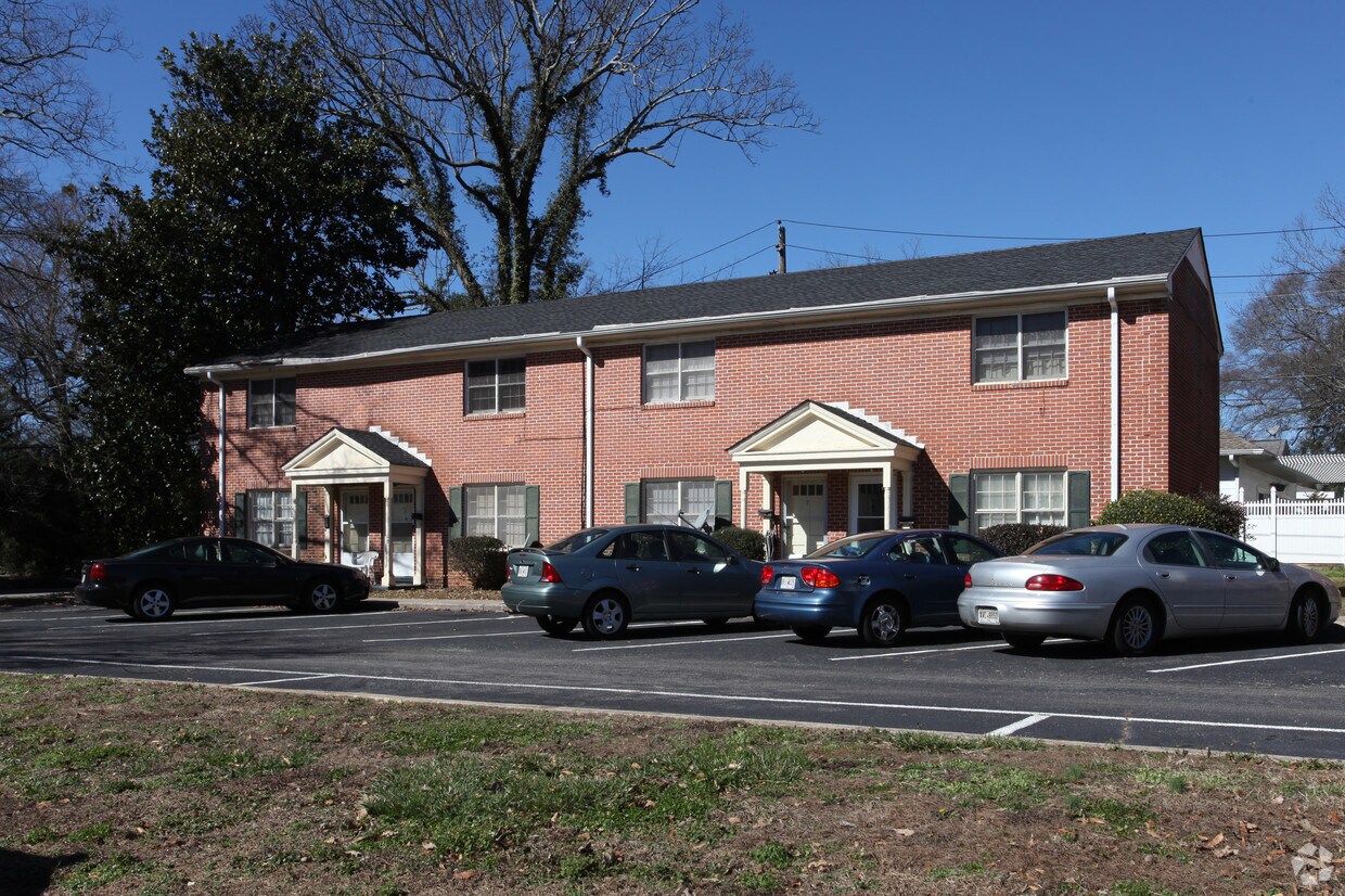 Lafayette Court Apartments in Gainesville GA Apartments com