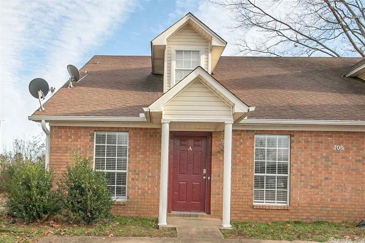 705 N Jackson St, Cabot, AR 72023 Townhome Rentals in Cabot AR