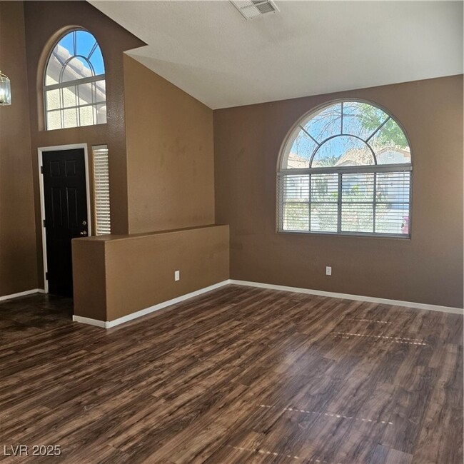 Building Photo - 9100 Valley of Fire Ave