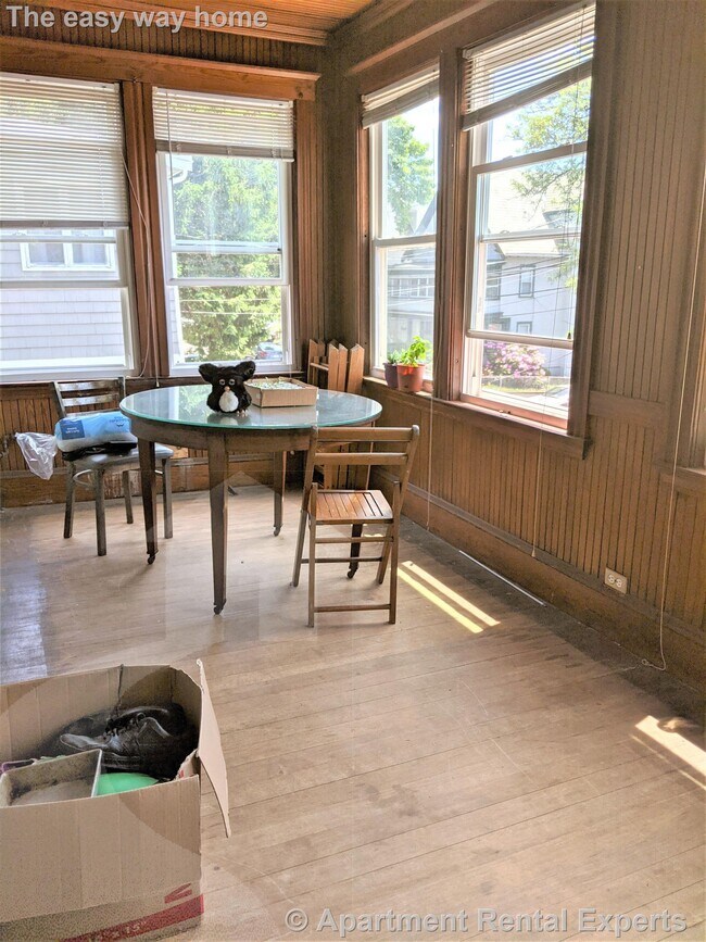 Building Photo - 39 Fairmount Ave