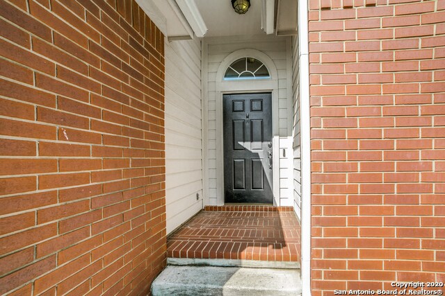 Foto del edificio - 11311 Fair Hollow Dr