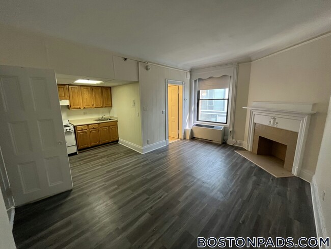 Building Photo - 62 Boylston St