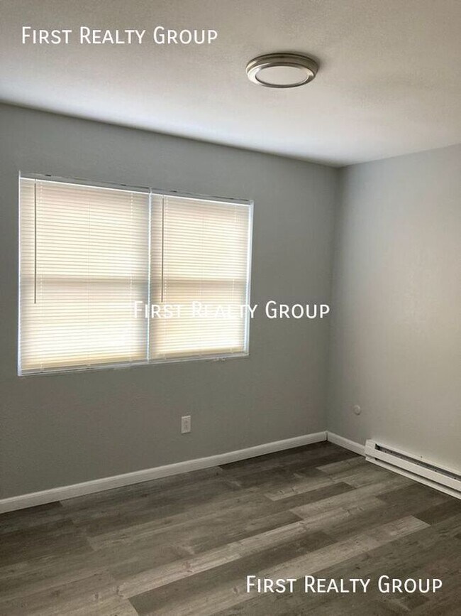 Foto del edificio - 305 N Broadway-#4