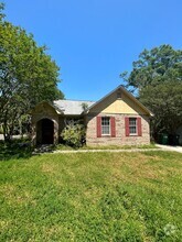 Building Photo - 4122 Sugar Bear Dr
