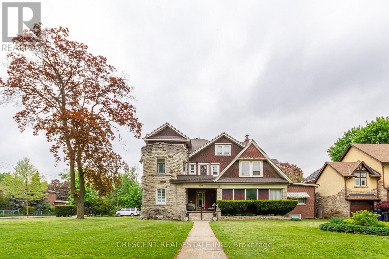 Photo principale - 180 Queens Dr