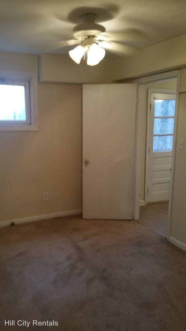 Building Photo - 4627 Ferncliff Dr