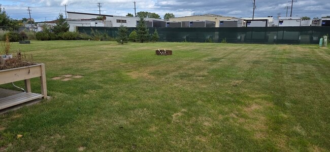 Building Photo - 2177 Country Ln
