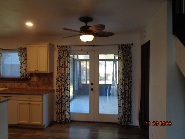 Foto del edificio - 720 Devonshire Ct