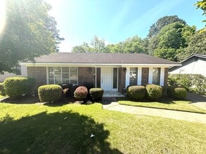 Building Photo - 2655 W Edgemont Ave