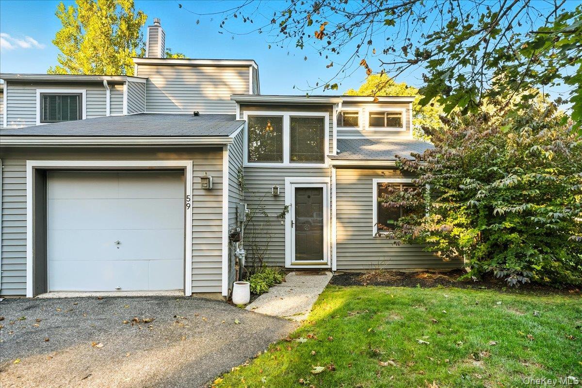 Foto principal - 59 Butler Dr