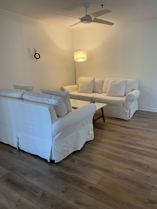 Foto del edificio - 800 S Golf Dr