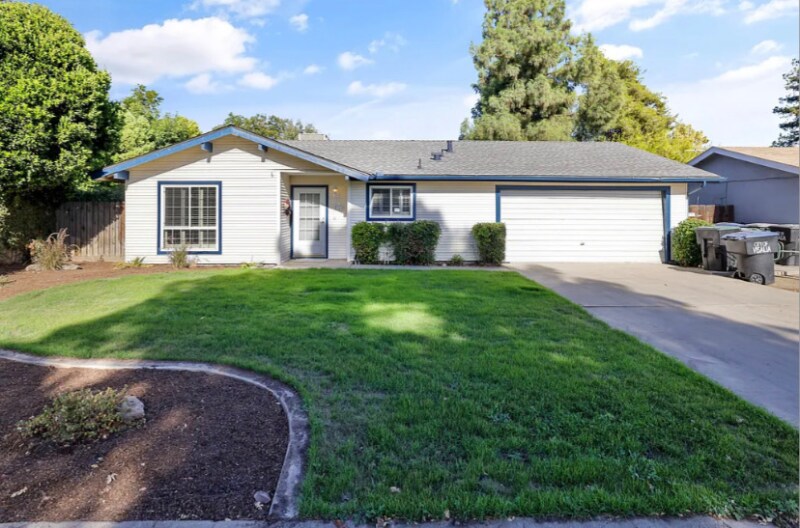 2110 Chinowth St, Visalia, CA 93277 House Rental in Visalia, CA