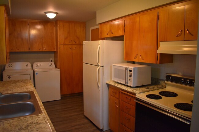 Foto del edificio - 630-640 W Grant St