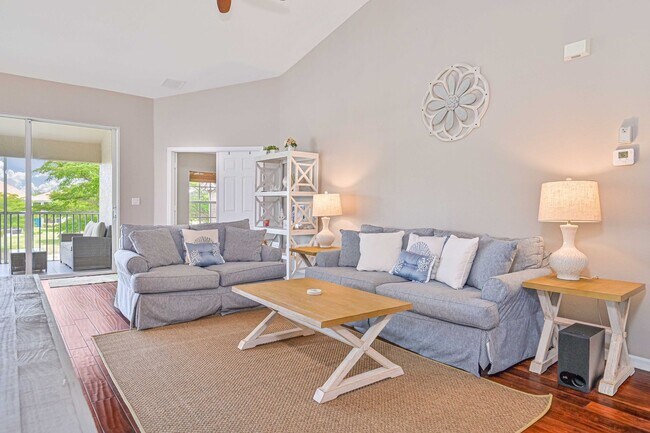 Building Photo - Available 6.16 - Fully Furnished Villa in ...
