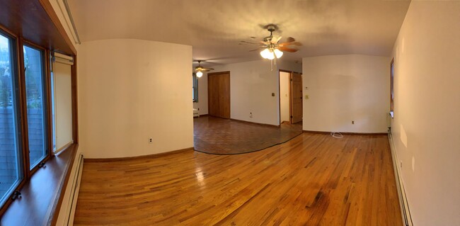 Foto del edificio - 497 Tysens Ln