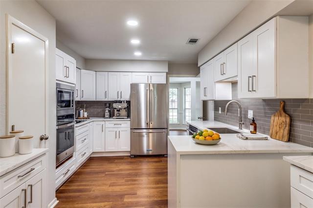 Foto del edificio - 5809 Orchid Ln