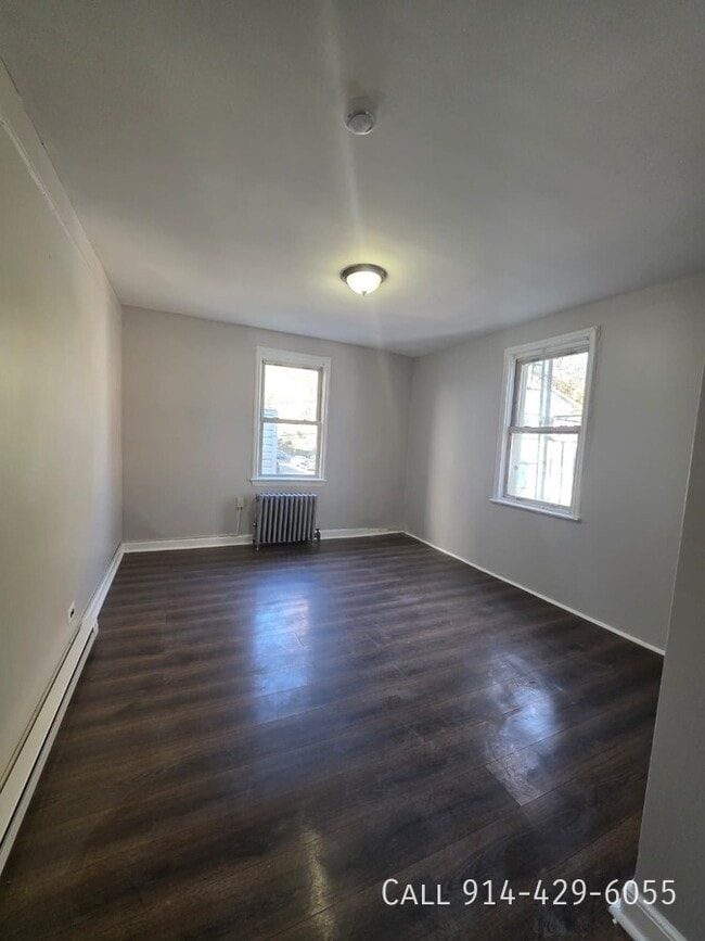 Foto del edificio - 139 W Sandford Blvd