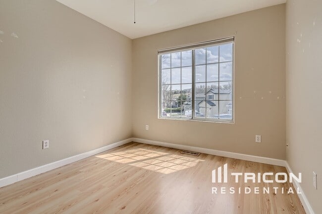 Building Photo - 21859 Silver Meadow Cir