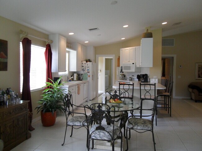Foto del edificio - 3118 Verdmont Ln