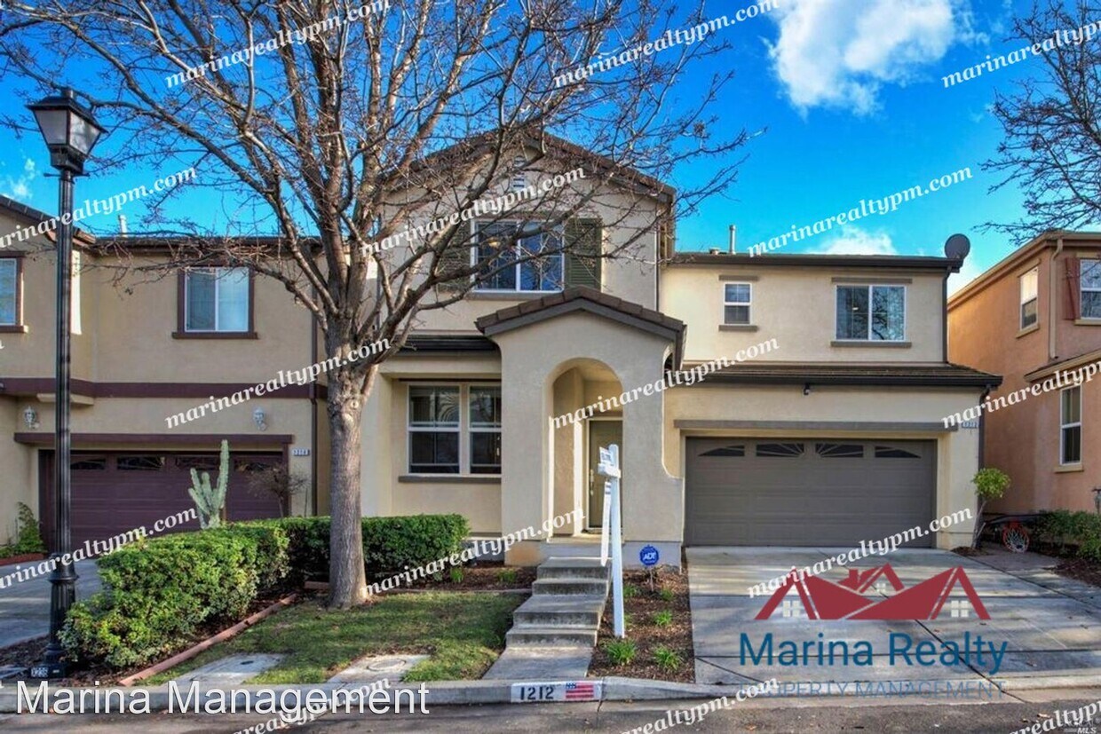 Primary Photo - 4 br, 2.5 bath House - 1212 Halsey St