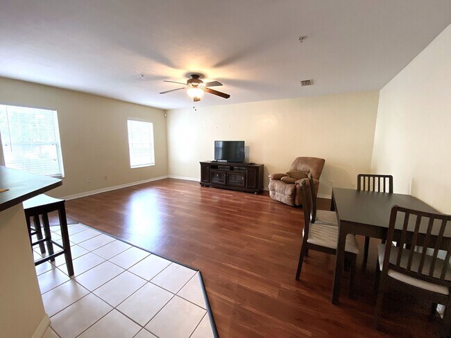 Foto del edificio - Allen's Park #102