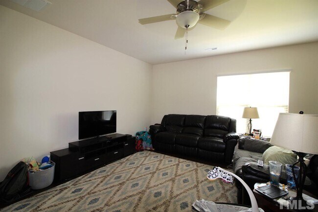 Building Photo - 802 Brier Crossings Loop