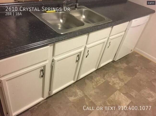 Foto del edificio - 2610 Crystal Springs Dr